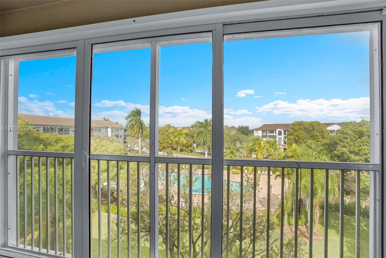 CAMBRIDGE AT CENTURY VILL - Residential