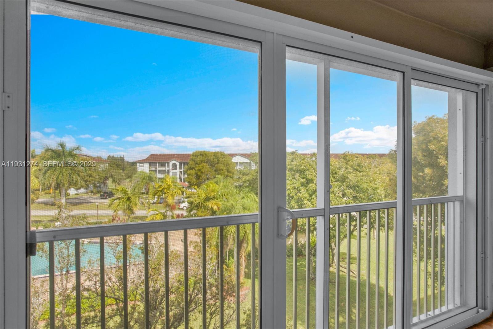 CAMBRIDGE AT CENTURY VILL - Residential