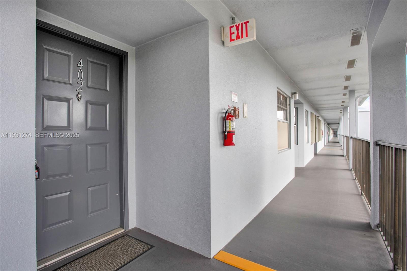 CAMBRIDGE AT CENTURY VILL - Residential