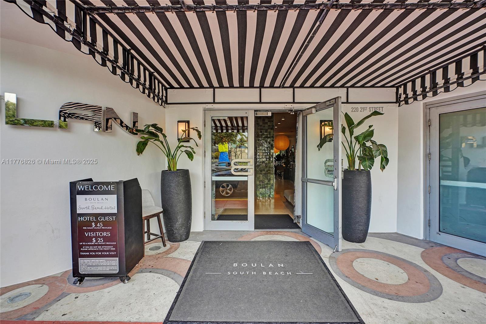 220 21st St 405, Miami Beach, Miami-Dade County, Florida - 1 Bedrooms  
2 Bathrooms - 