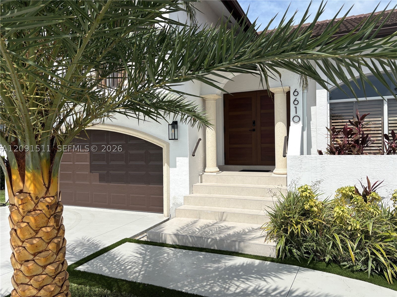 6610 SW 104th Ct, Miami, FL, 33173/$1,300,000 3 6610 SW 104th Ct