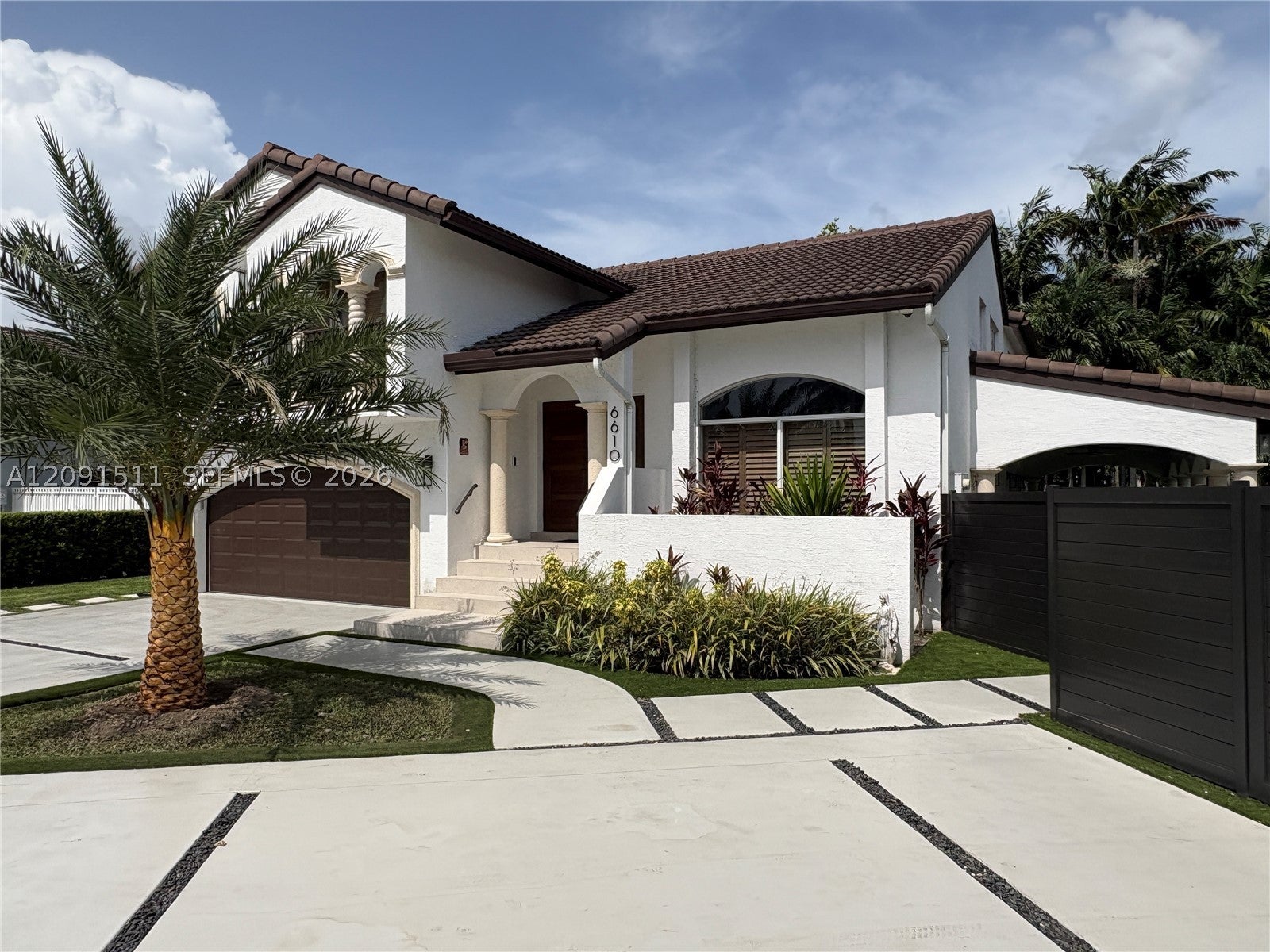 6610 SW 104th Ct, Miami, FL, 33173/$1,300,000 2 6610 SW 104th Ct