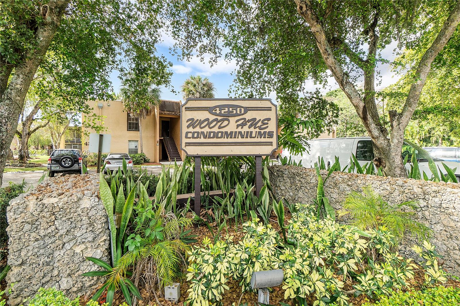 WOOD HUE IV CONDO - Residential