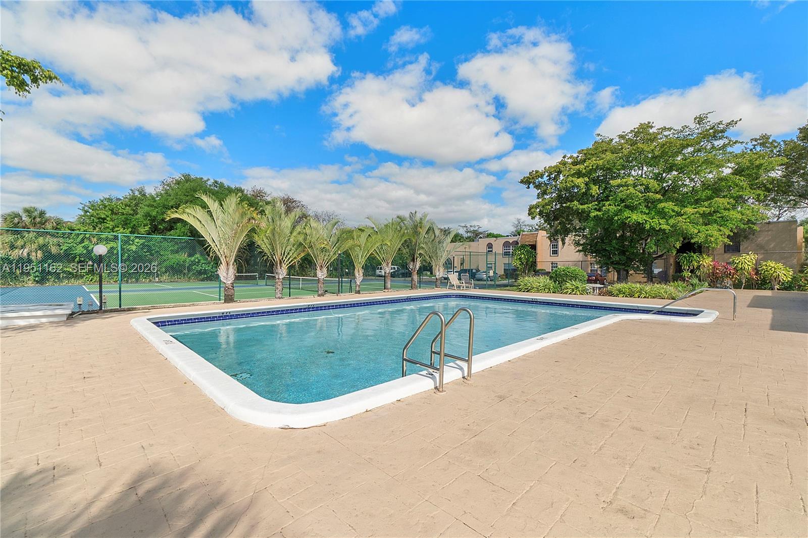 WOOD HUE IV CONDO - Residential