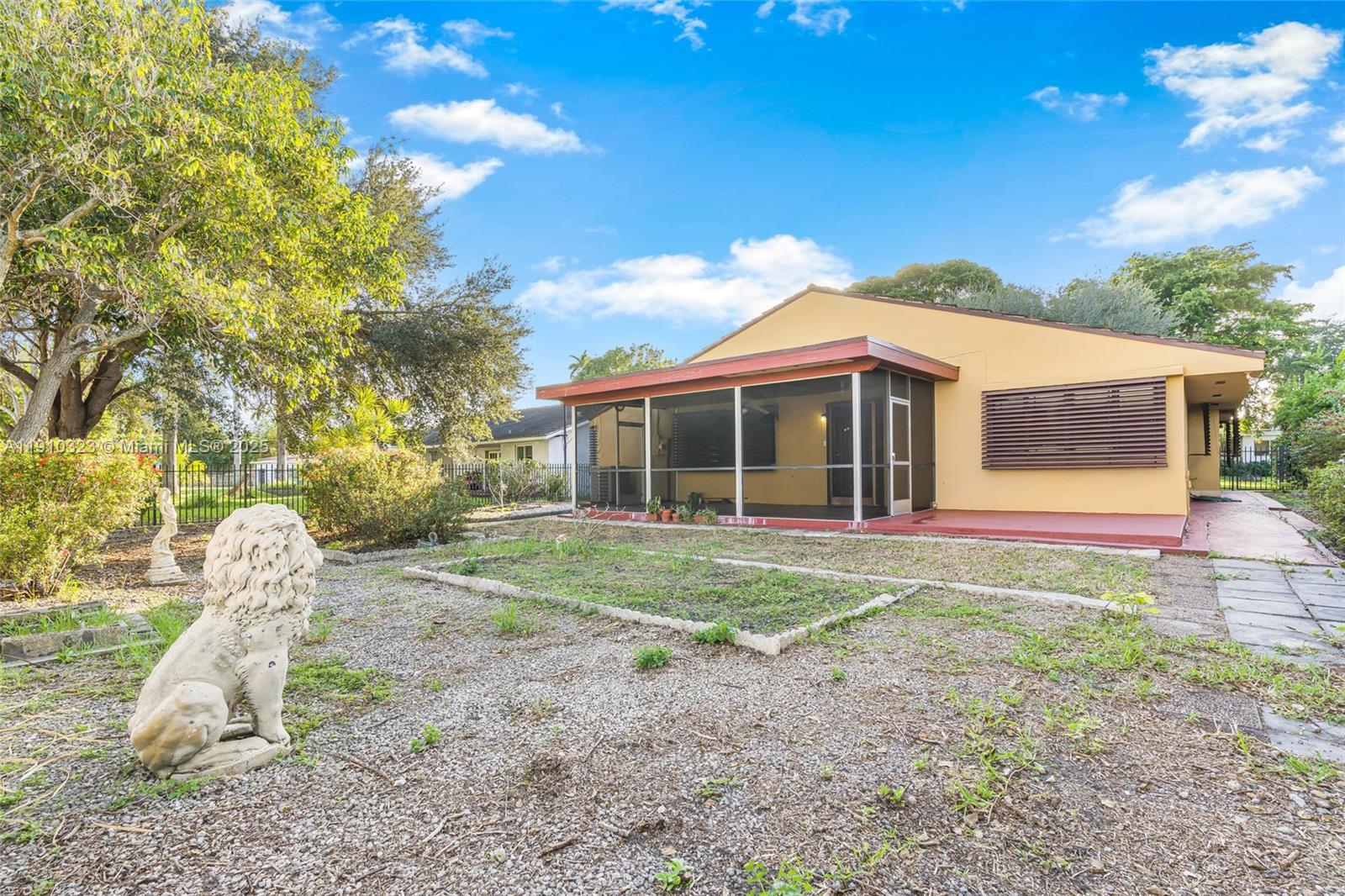 MIAMI SHORES ESTATES - Residential