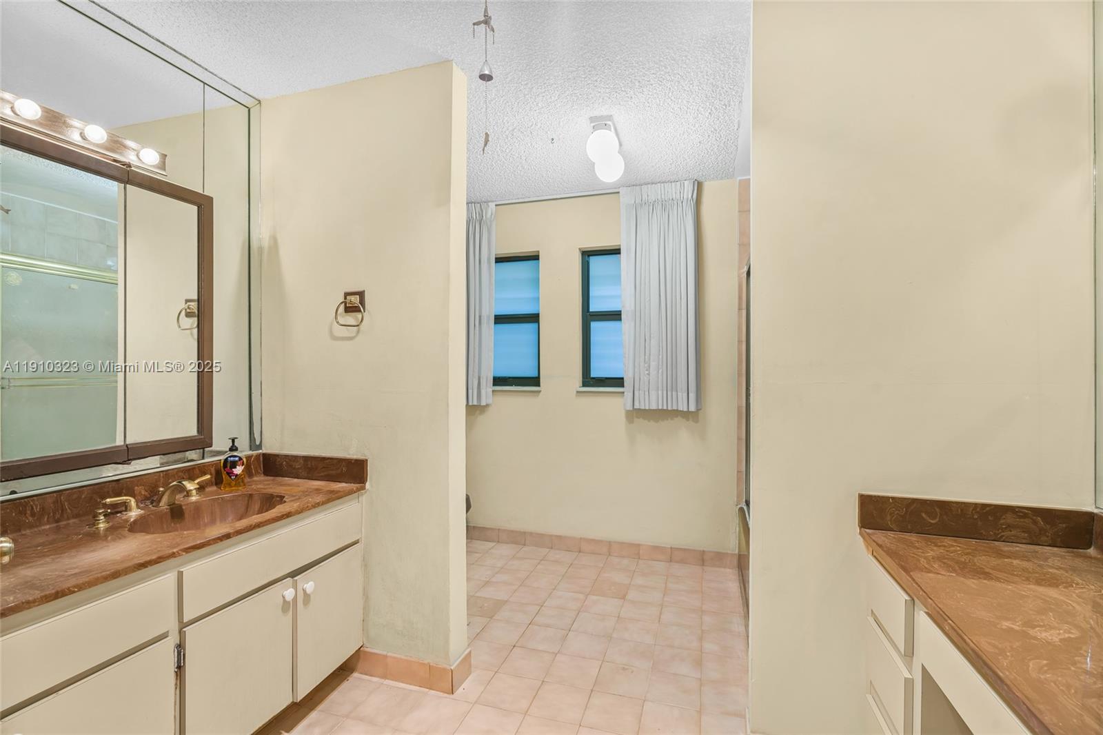 MIAMI SHORES ESTATES - Residential