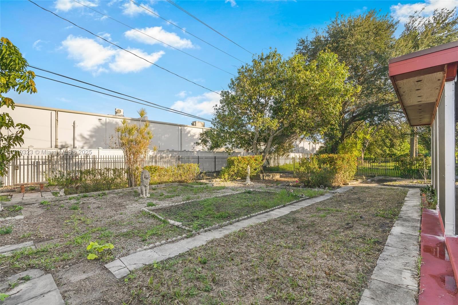 MIAMI SHORES ESTATES - Residential