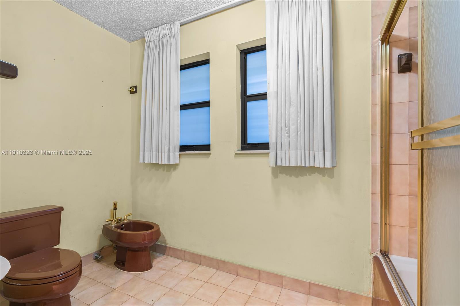 MIAMI SHORES ESTATES - Residential