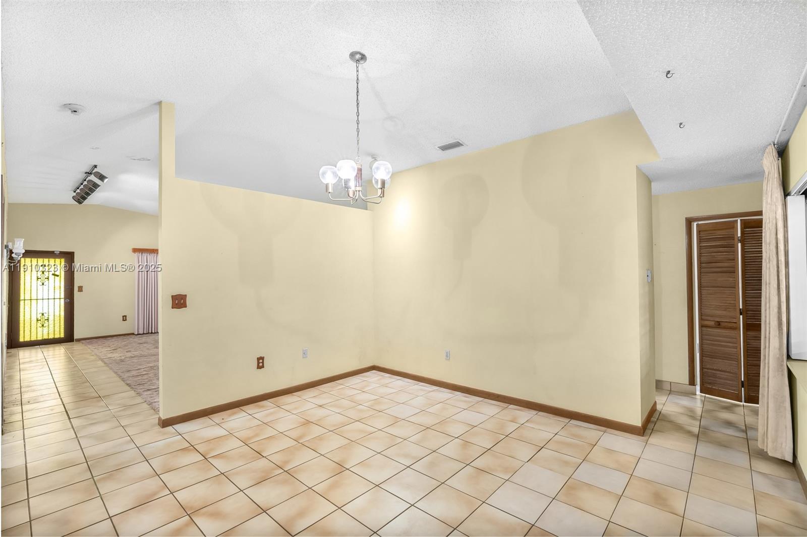 MIAMI SHORES ESTATES - Residential