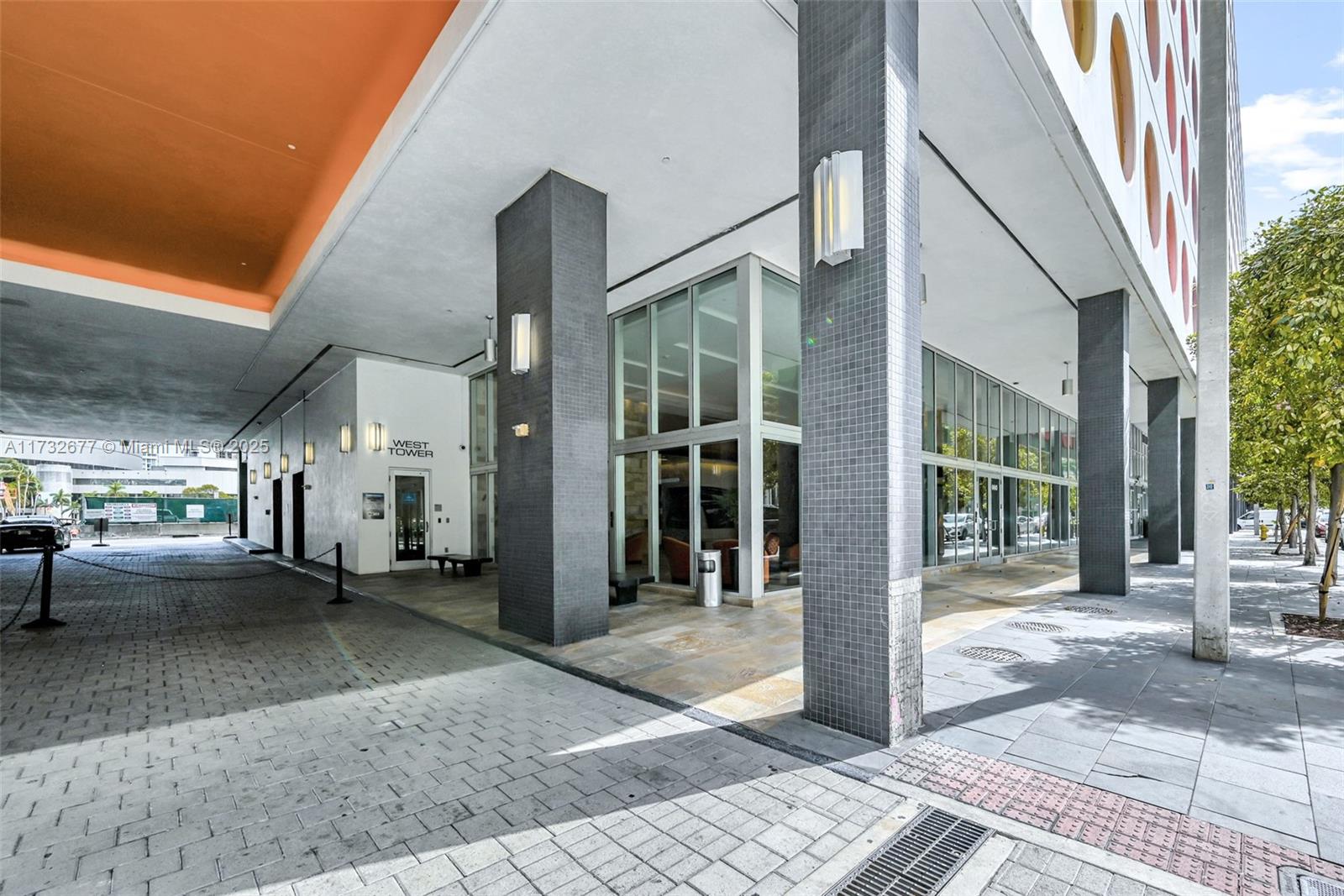 500 BRICKELL WEST CONDO - Residential