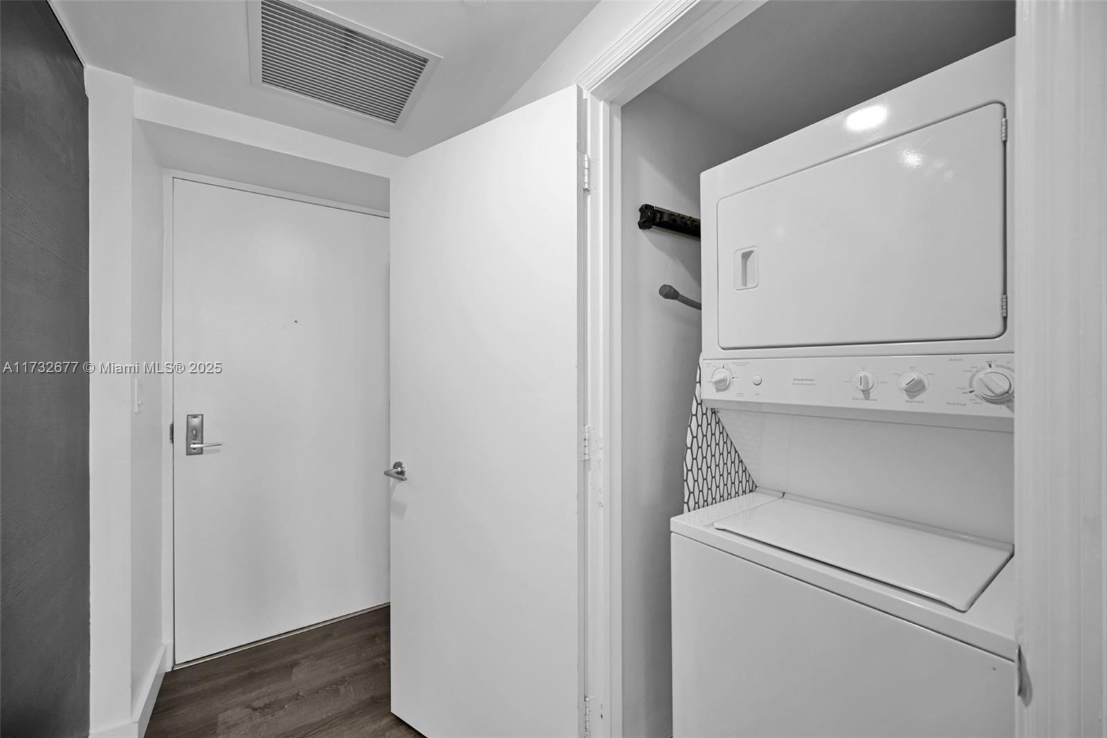 500 BRICKELL WEST CONDO - Residential