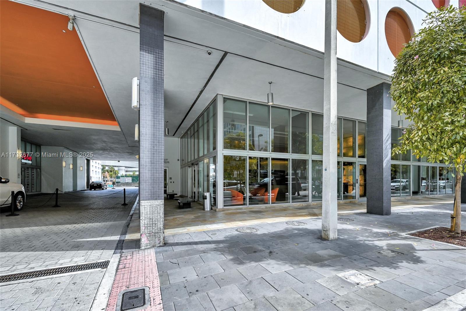 500 BRICKELL WEST CONDO - Residential