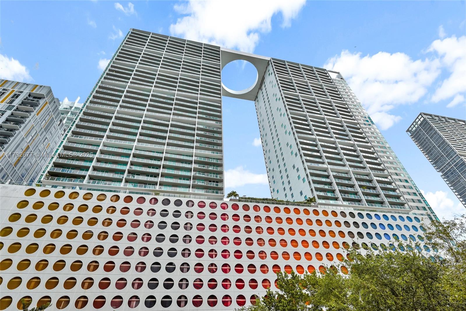 500 BRICKELL WEST CONDO - Residential