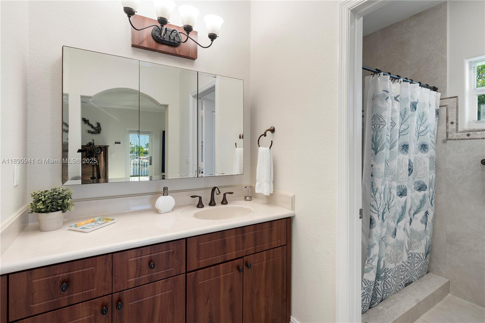 BLUE WATERS TR VILLAGE SE - Residential