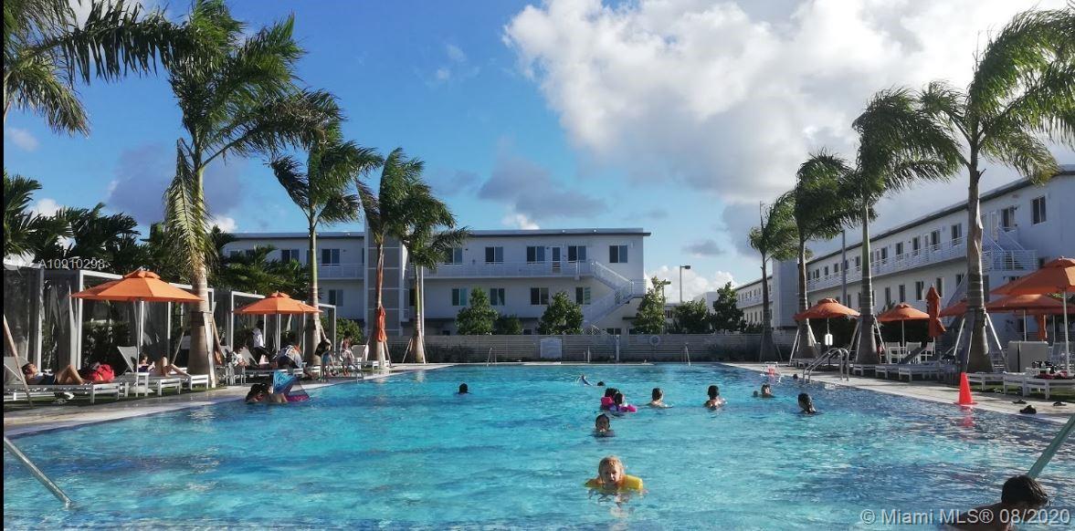 LANDMARK AT DORAL CENTRAL - Residential Lease