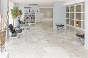 MARBELLA CONDO - Residential