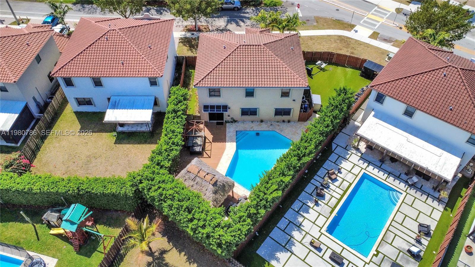 VENETIAN PARC WEST - Residential