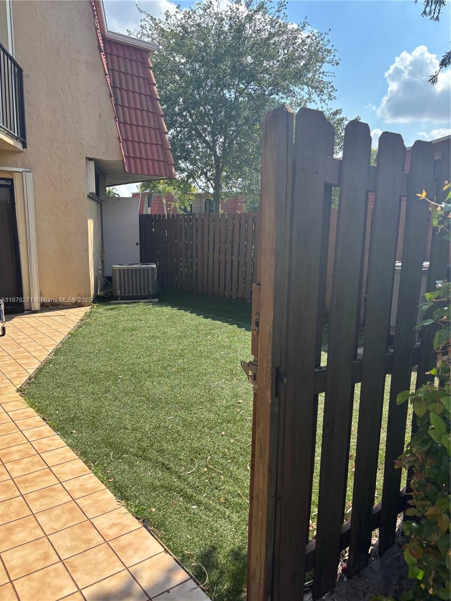 BOCA RIO NORTH - Residential