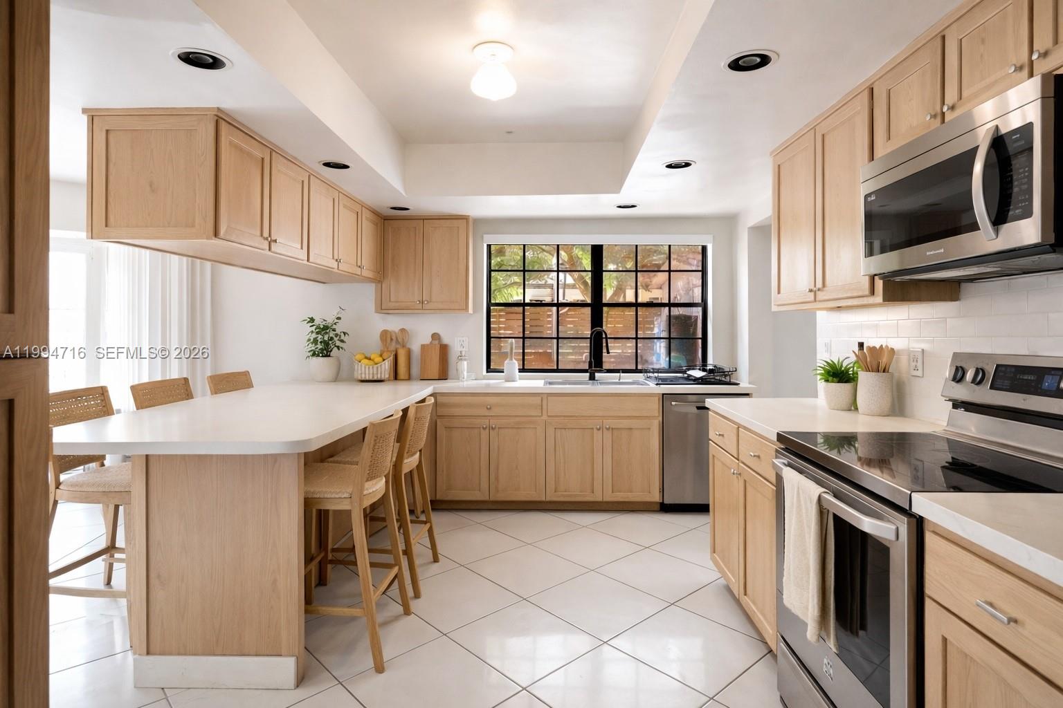 ROSE GLEN SUB 3RD ADDN - Residential