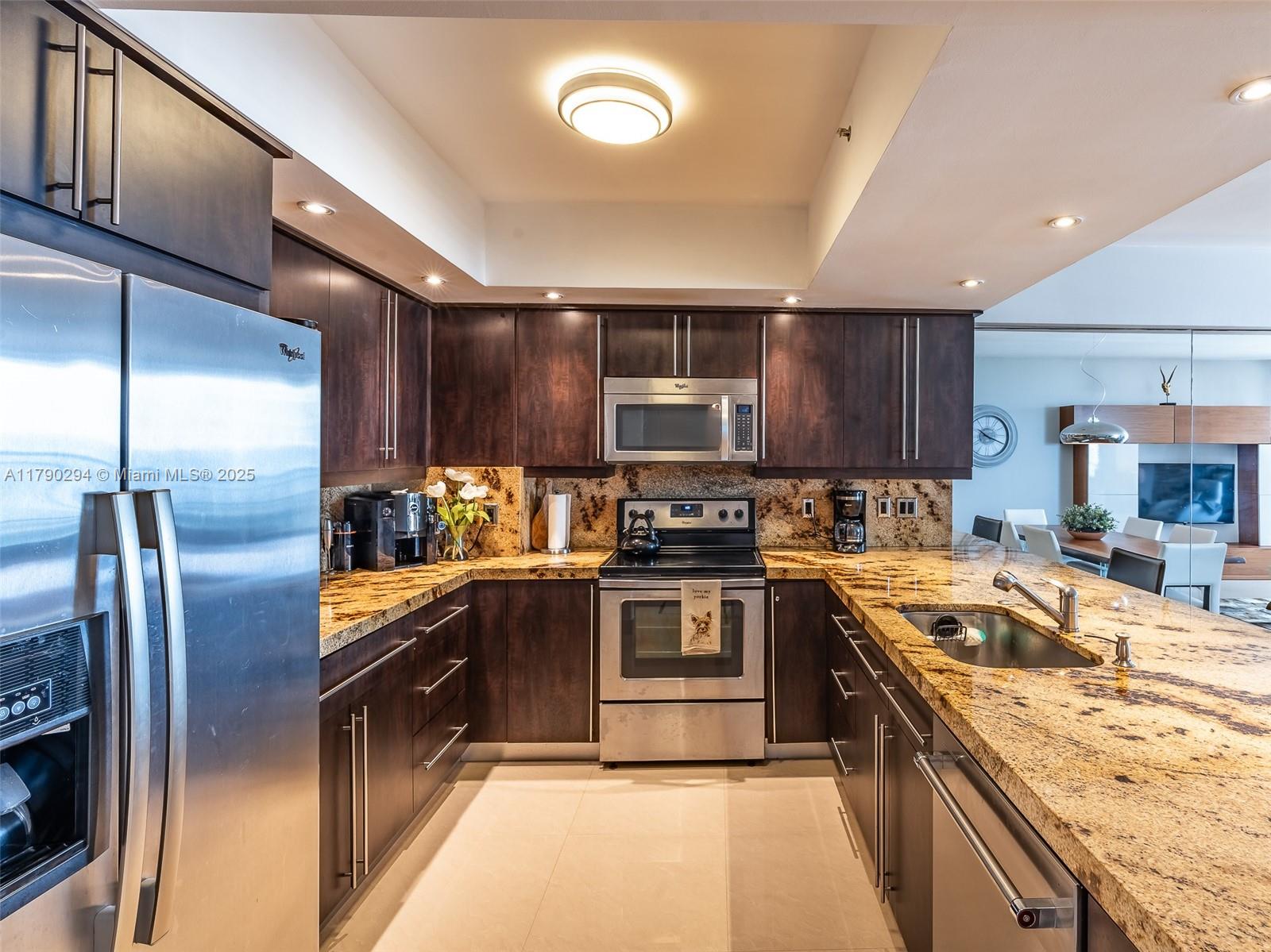 17375 Collins Ave 1606