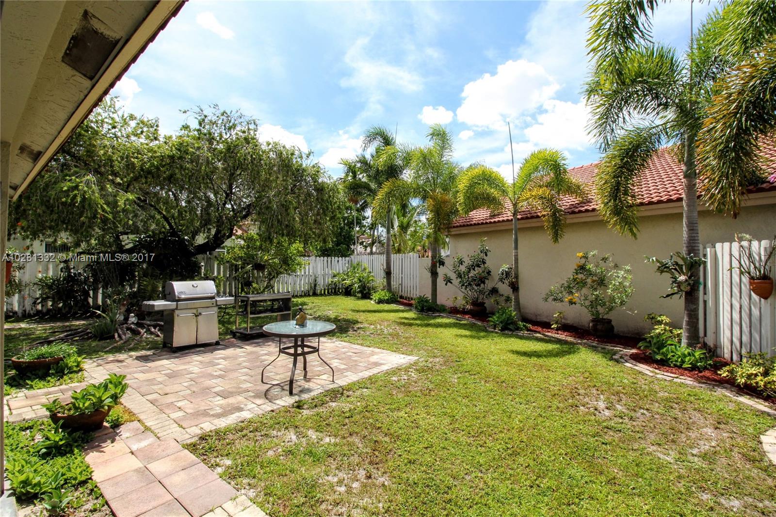 SAVANNAH P U D PLAT 1 - Residential