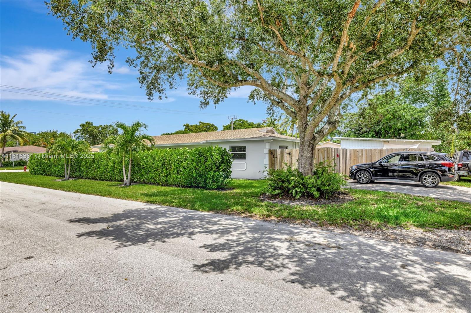 Rental Property at 1500 Sw 6th Ave 1500, Fort Lauderdale, Broward County, Florida - Bedrooms: 2 
Bathrooms: 2  - $2,800 MO.