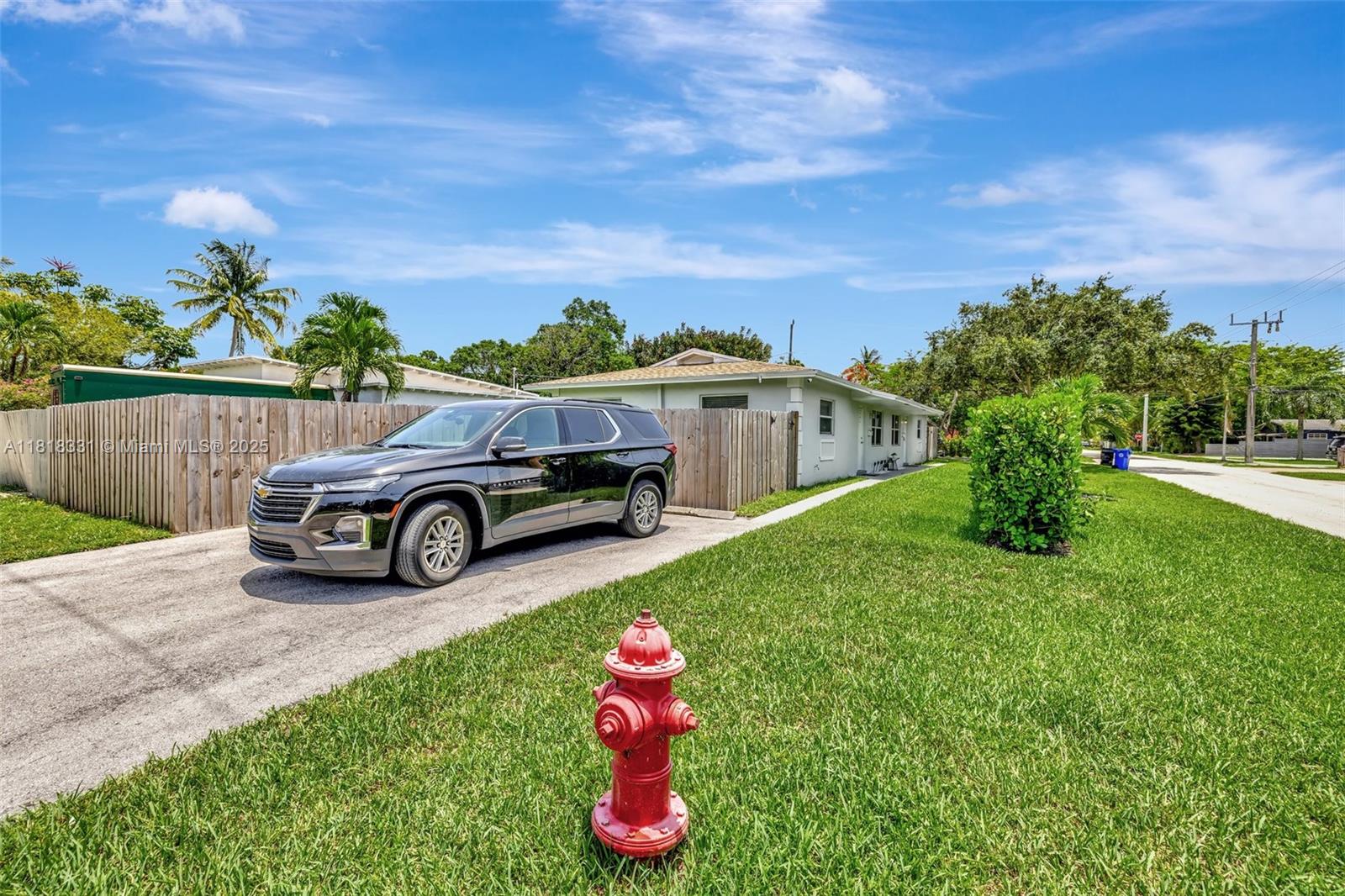 LAUDERDALE - Residential Lease