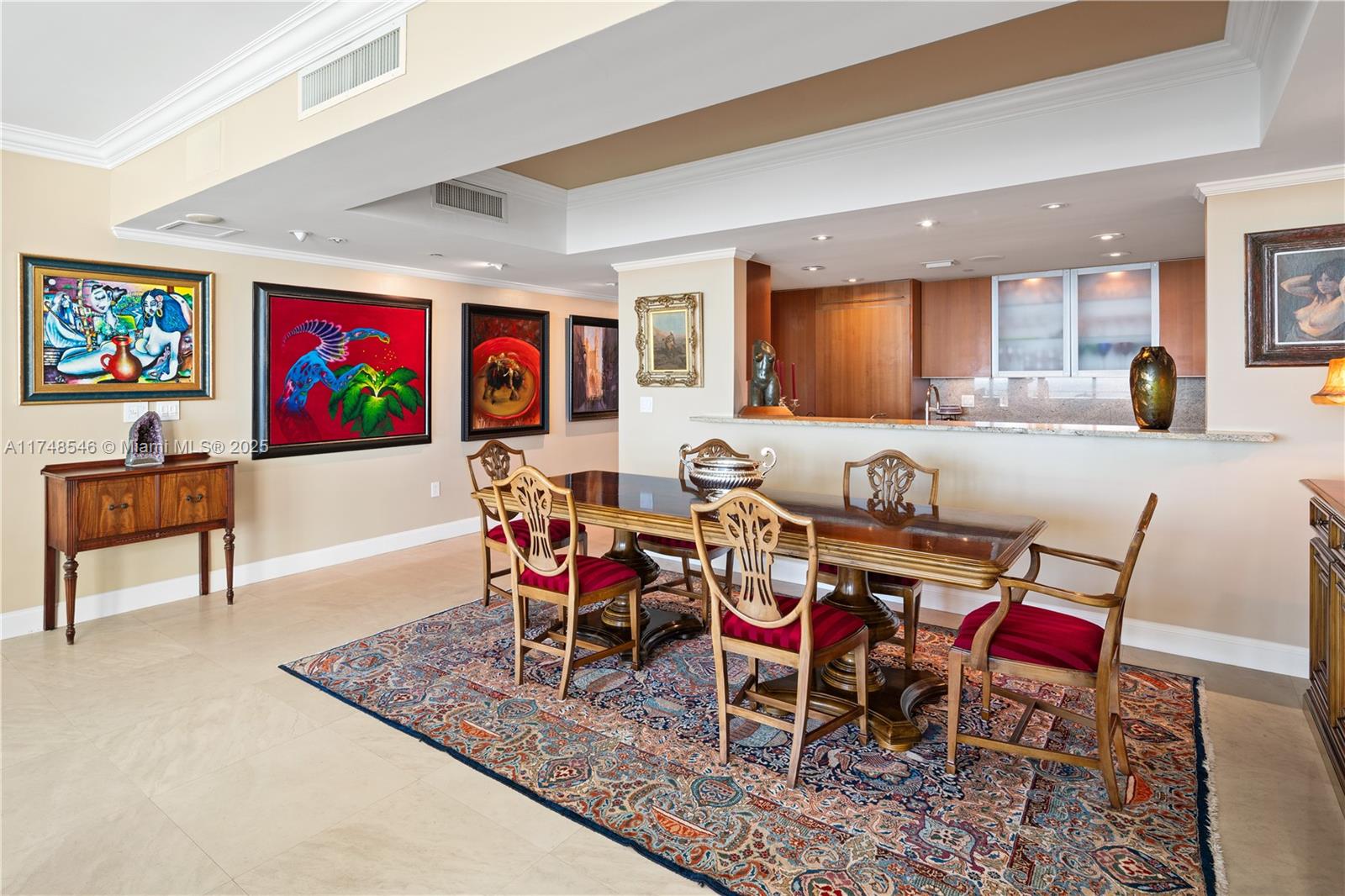 GROVENOR HOUSE - Residential