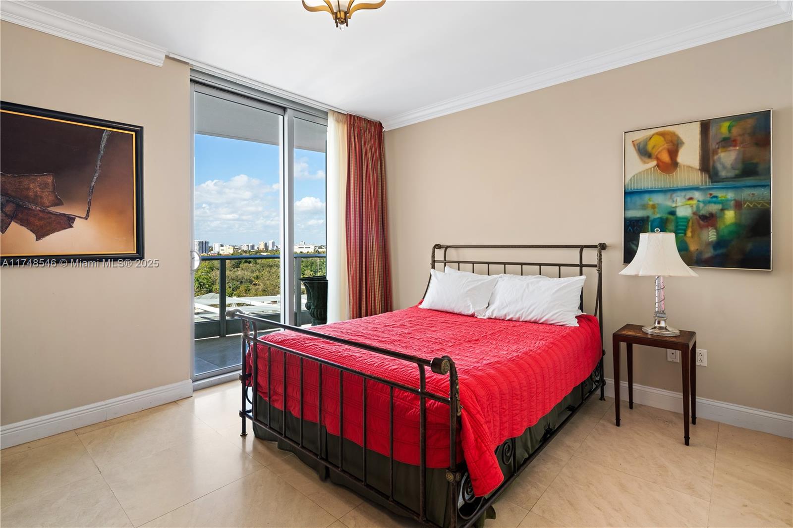 GROVENOR HOUSE - Residential