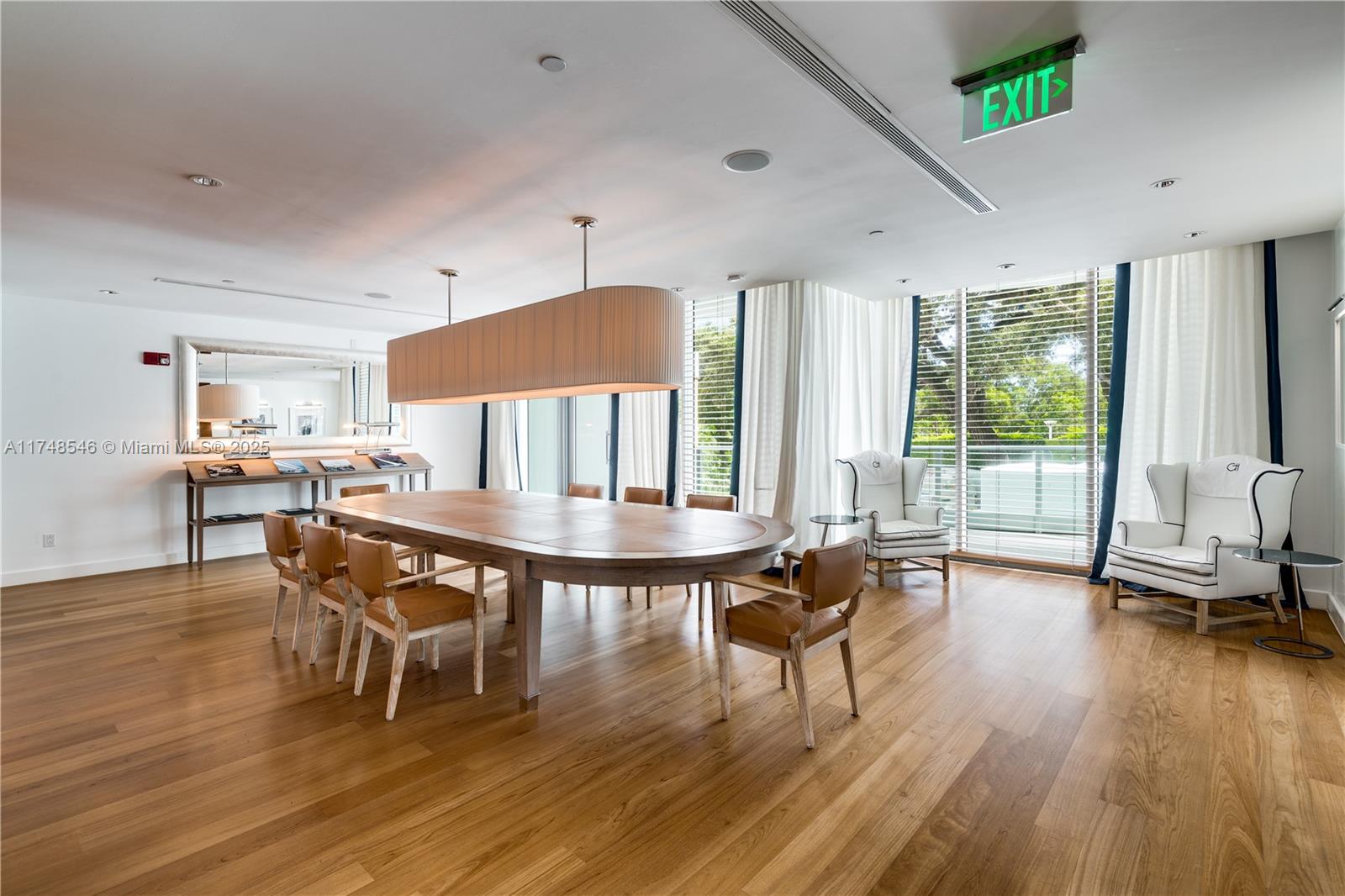 GROVENOR HOUSE - Residential