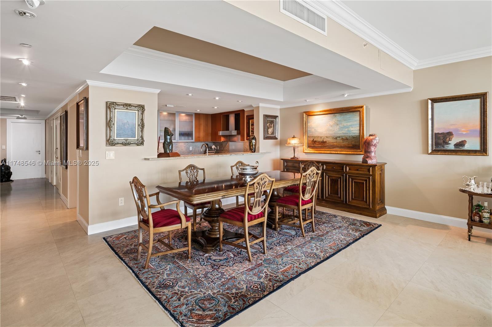 GROVENOR HOUSE - Residential