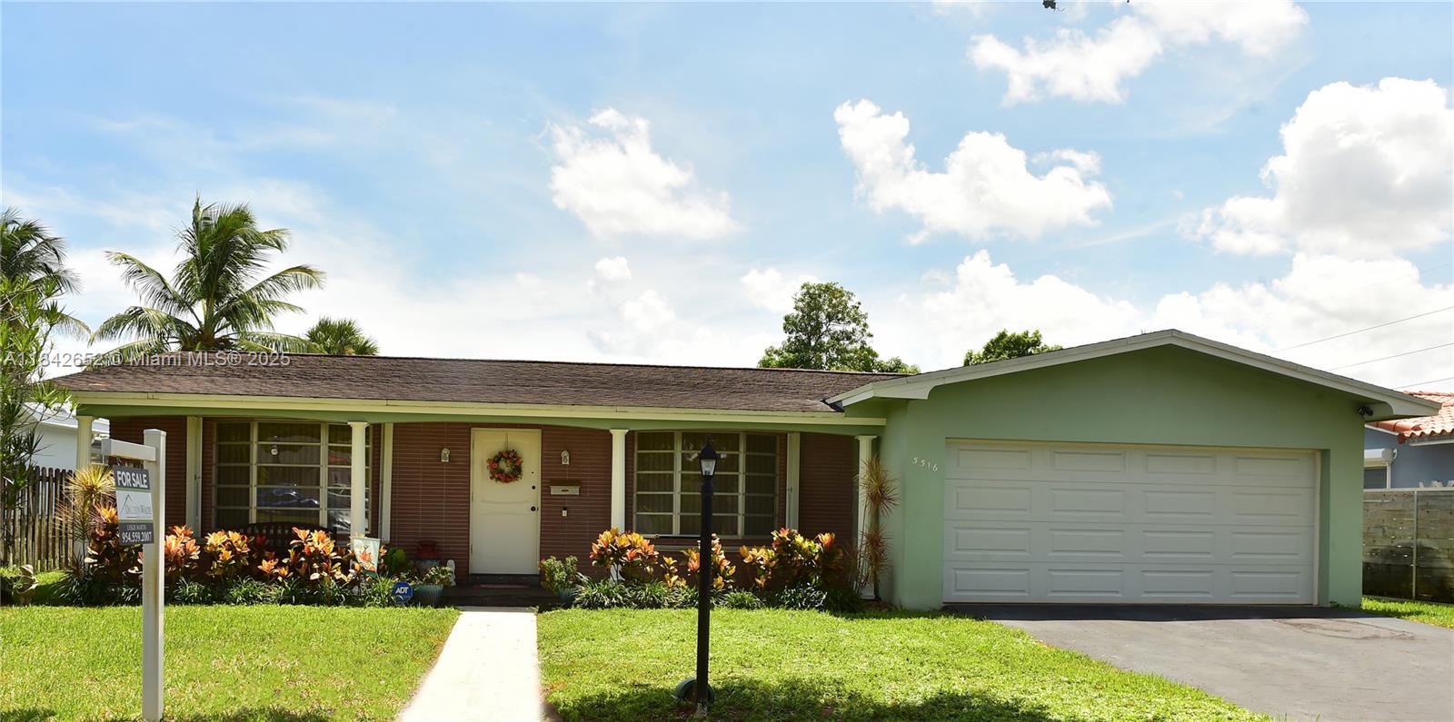 HOLLYWOOD HILLS AMEN PLAT - Residential