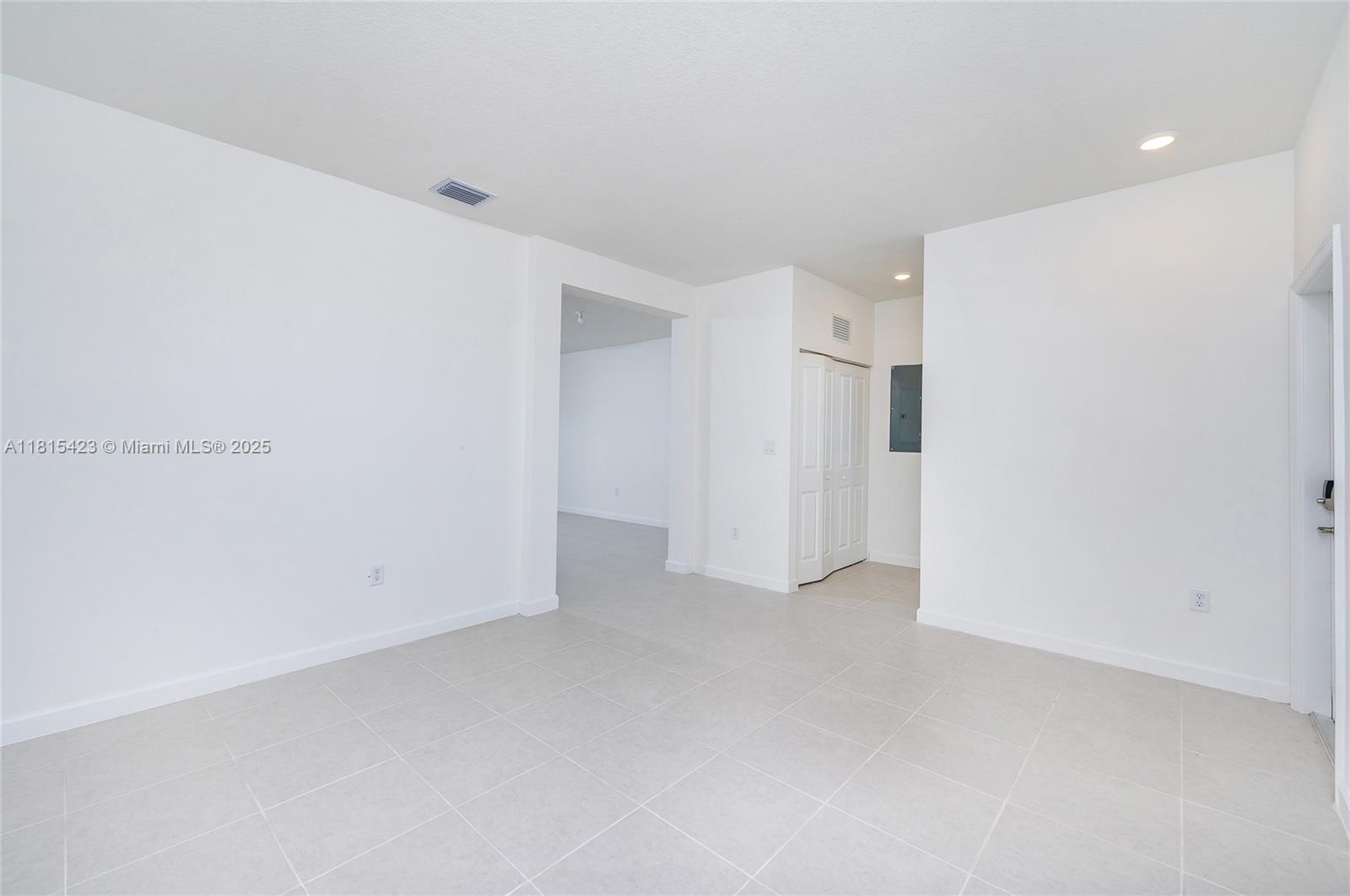 Altamira - Residential Lease