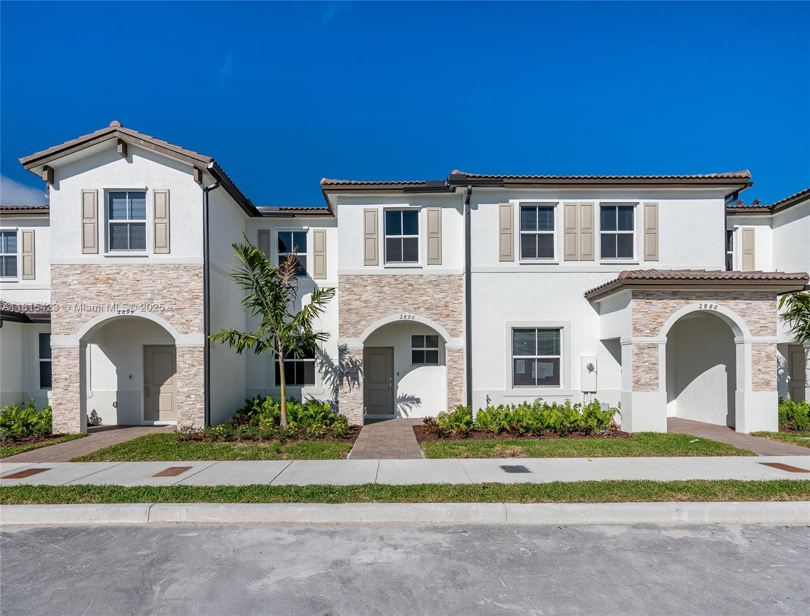 Altamira - Residential Lease