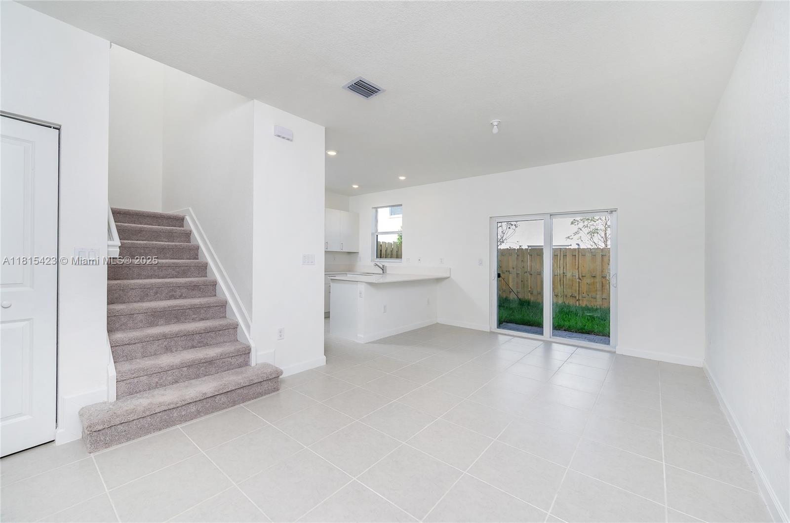 Altamira - Residential Lease
