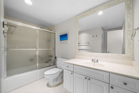 Tiny photo for 19380 Collins Ave #1224, Sunny Isles Beach, FL 33160 (MLS # A12042569)