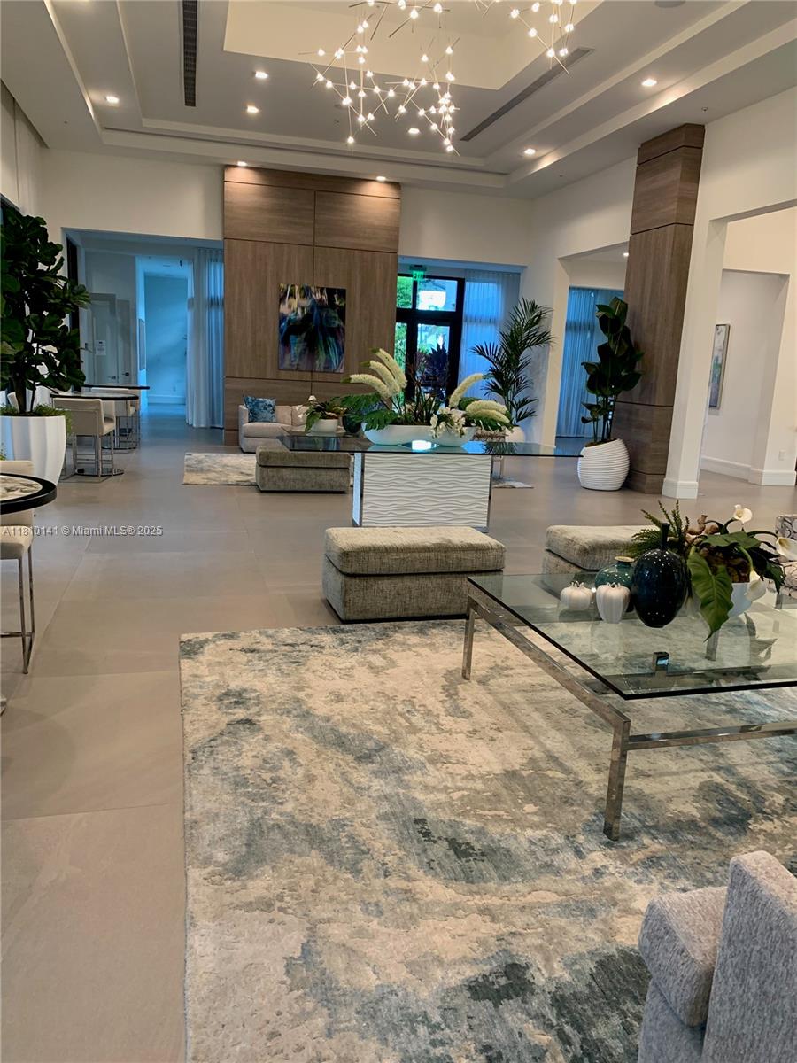 URBANA AT DORAL - Residential Lease