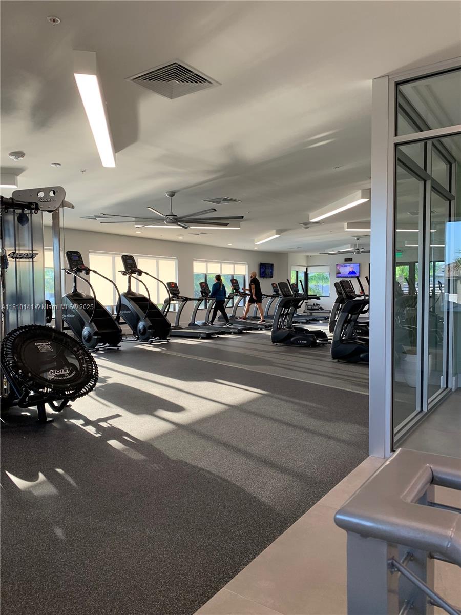 URBANA AT DORAL - Residential Lease