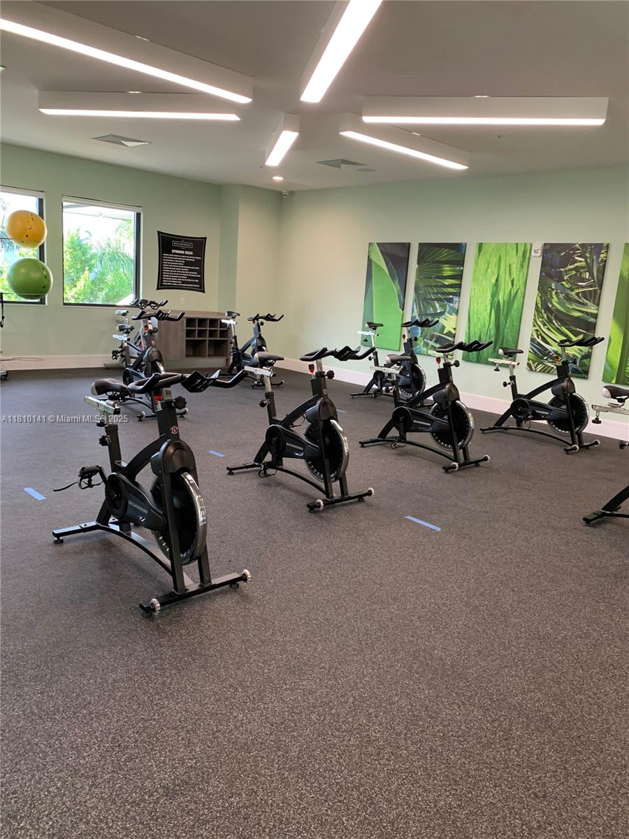URBANA AT DORAL - Residential Lease