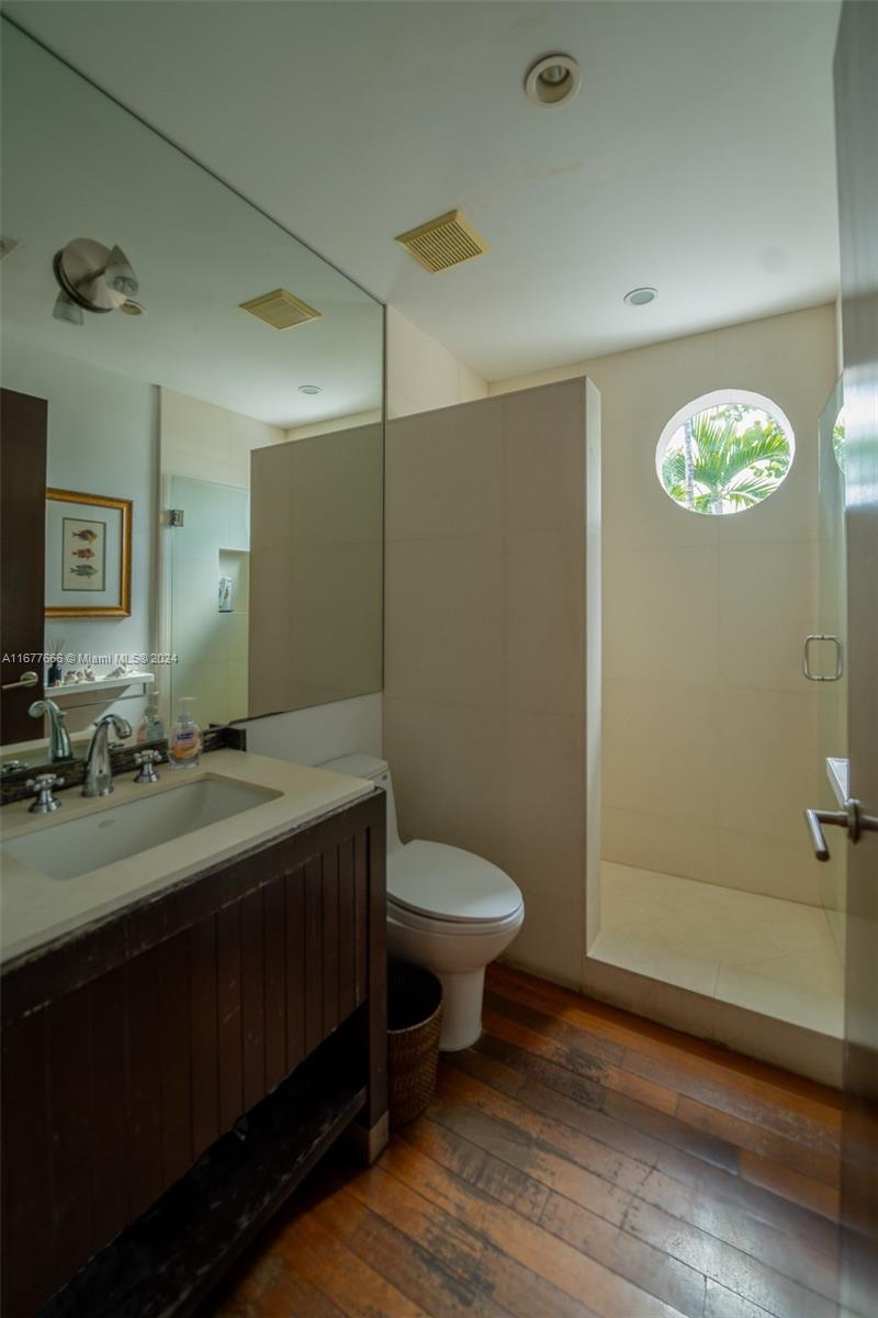 BISCAYNE KEY ESTS RESUB - Residential