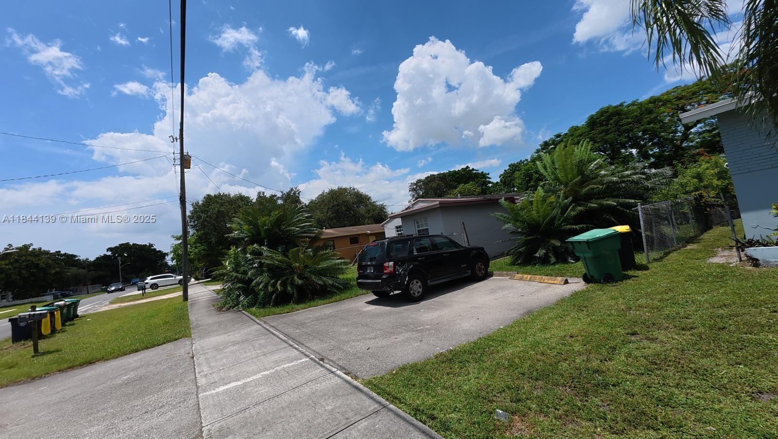 125 NW 12th Ave #1-2
