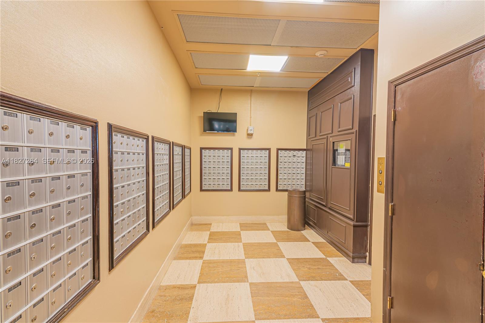 PARKER PLAZA CONDO ESTATE - Residential