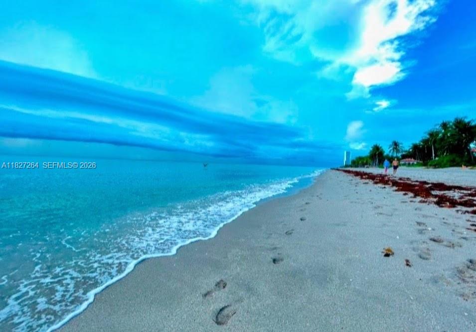 PARKER PLAZA CONDO ESTATE - Residential