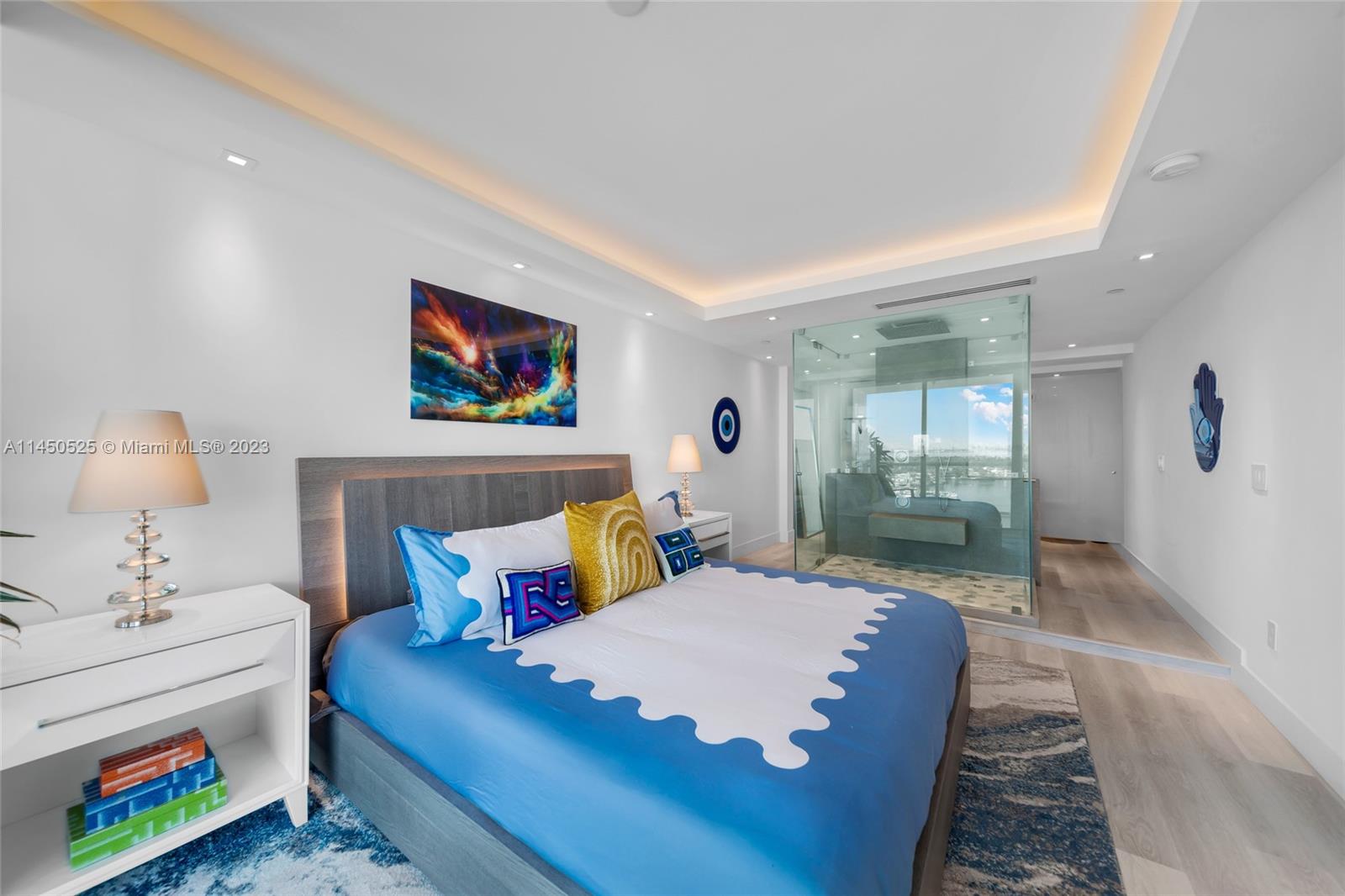 THE GRAND VENETIAN CONDO - Residential