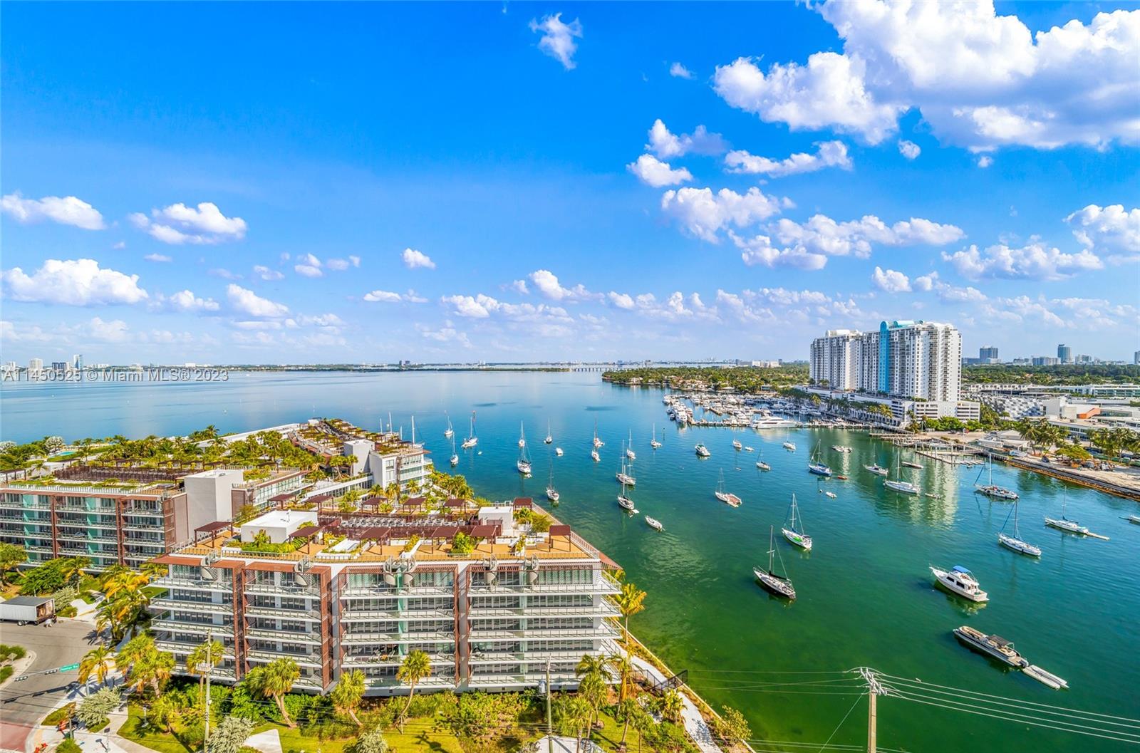 THE GRAND VENETIAN CONDO - Residential