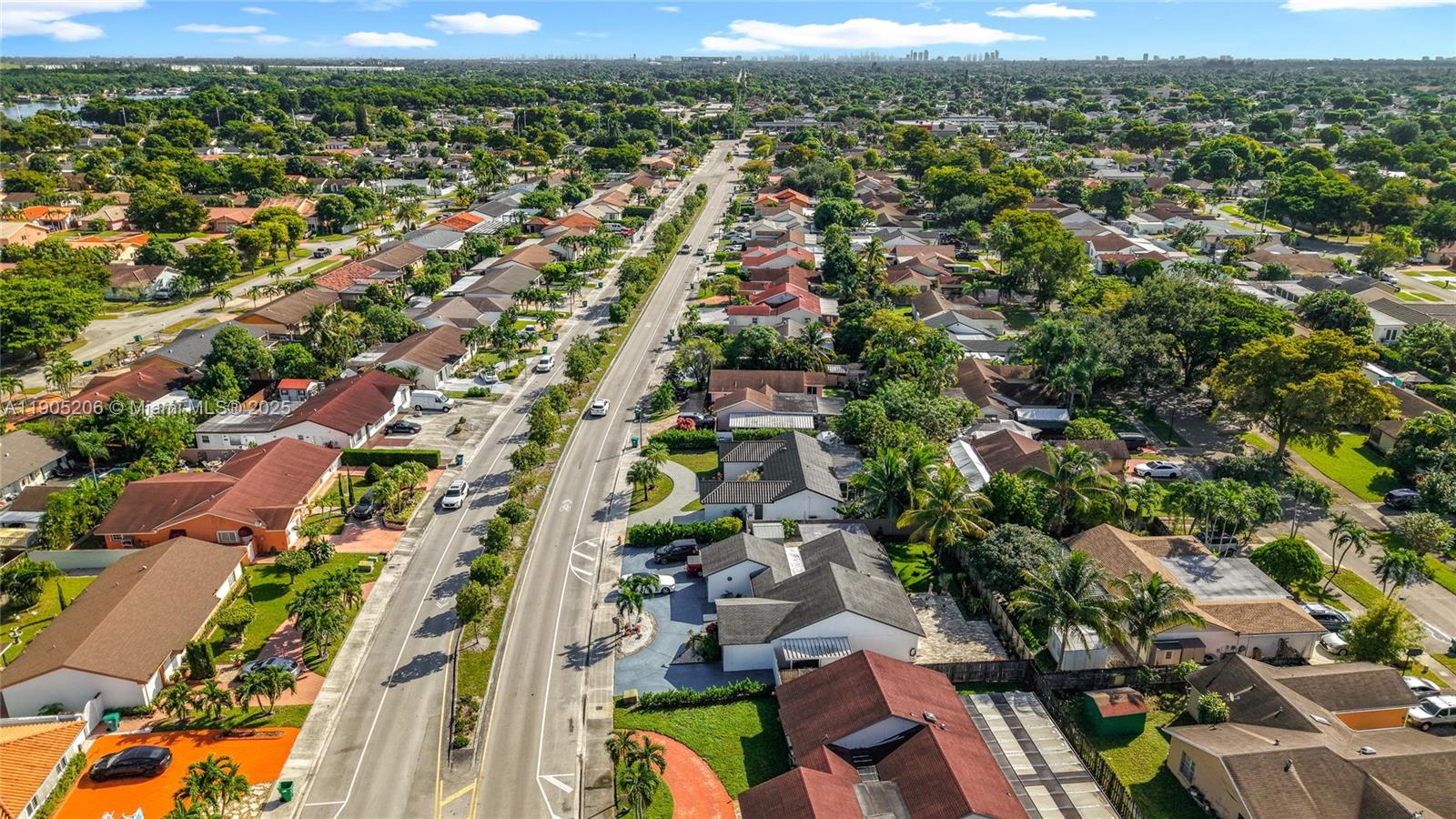 COUNTRY LAKE MANORS SEC 3 - Residential Lease