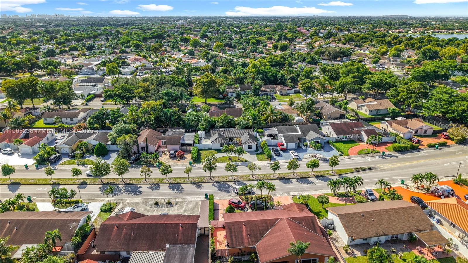 COUNTRY LAKE MANORS SEC 3 - Residential Lease