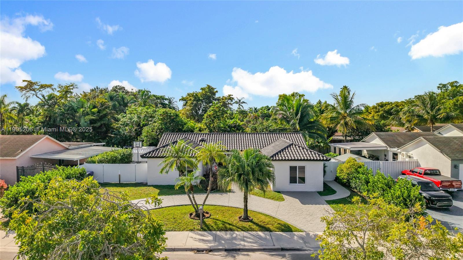 COUNTRY LAKE MANORS SEC 3 - Residential Lease