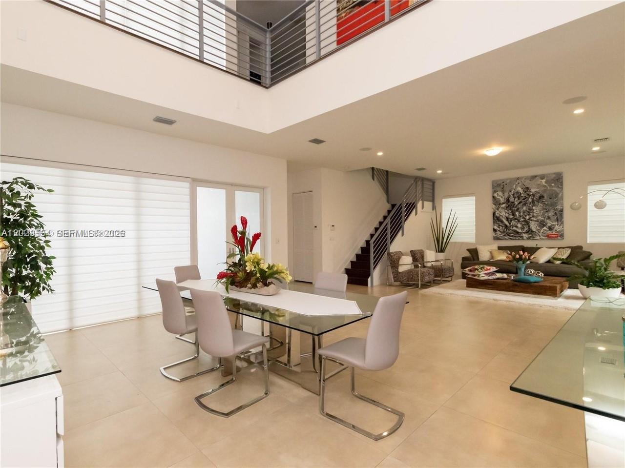DORAL COMMONS RESIDENTIAL - Residential