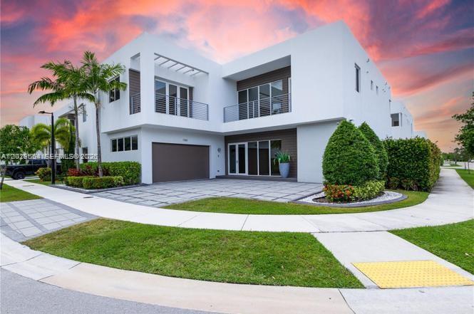 DORAL COMMONS RESIDENTIAL - Residential